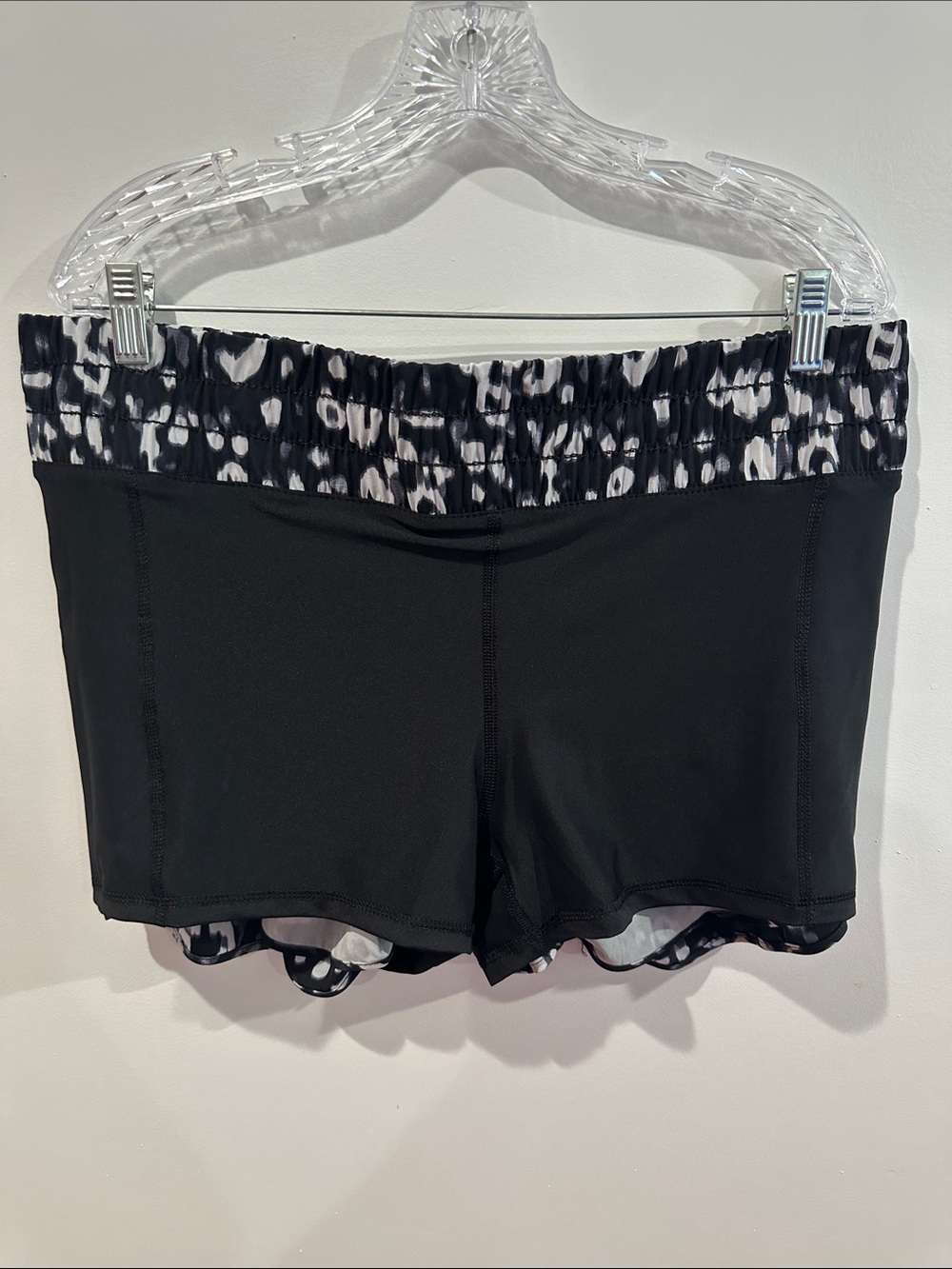 Women's Running Shorts with Bike Liner Size XL - Picture 7 of 11